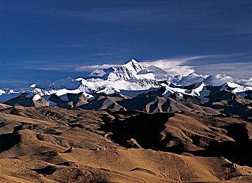 《燃灯者联盟》推出免费DLC 新增角色和活动内容